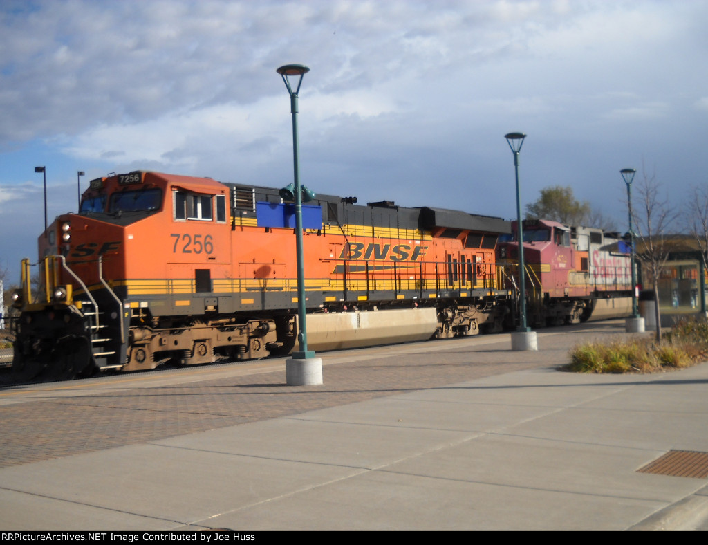 BNSF 7256 West